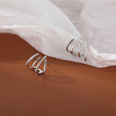 2022 Új elegáns fém szív alakú hátul függő gyöngy fülbevaló koreai divatékszerek női lányoknak kiegészítők nagykereskedelme