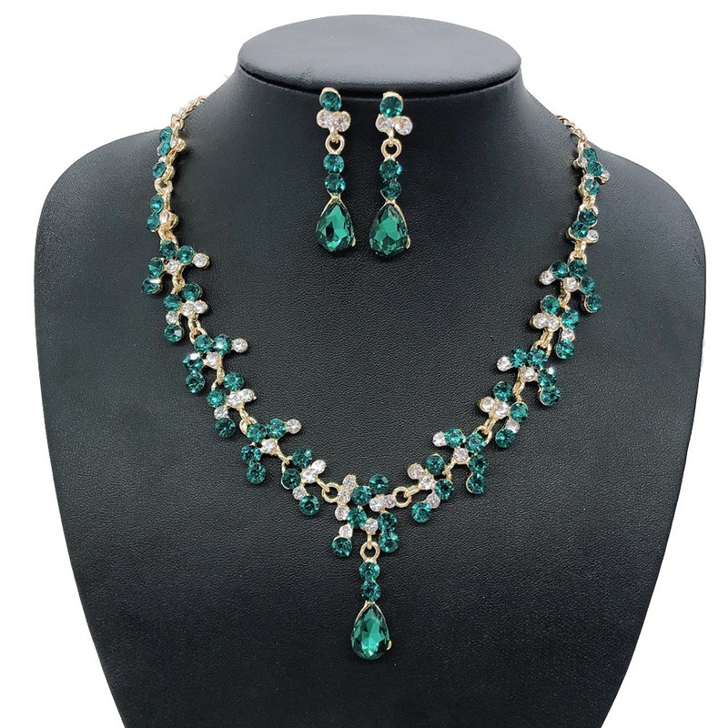 KMVEXO Seturi de bijuterii de nuntă de cristal pentru femeie, de culoare aurie, colier cu strass, set de cercei lungi, accesorii pentru rochie, domnișoară de onoare