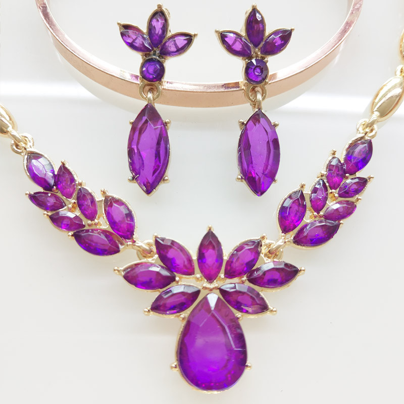 Colier și cercei de cristal Seturi de bijuterii din două piese pentru femei Bijuterii de petrecere pentru femei