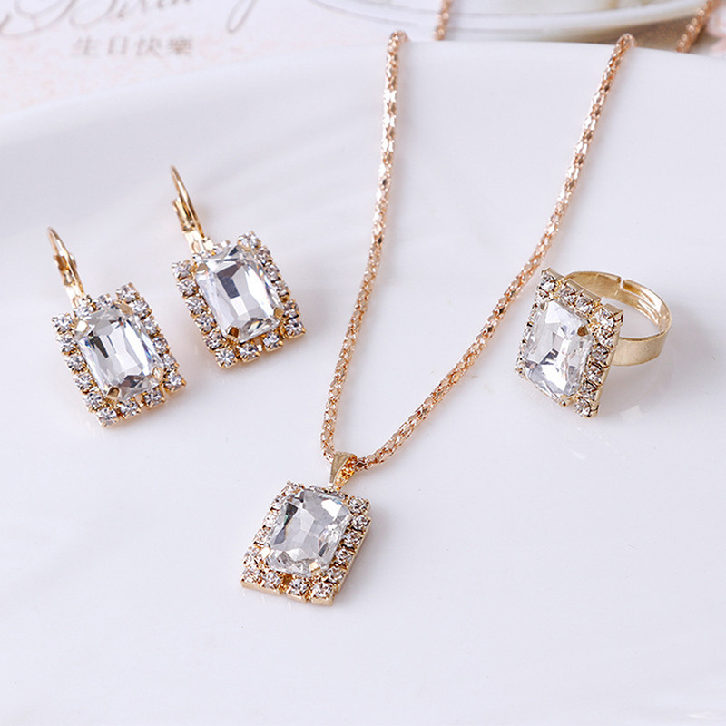 2022 Bijuterii de cristal noi Set de bijuterii de nuntă Cercei și colier cu zircon negru Set 3 piese Accesorii la modă pentru femei