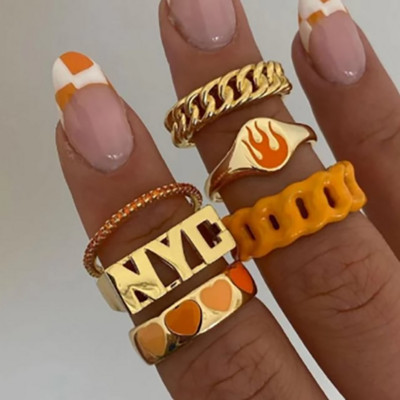 Cseppolaj szerelmes gyűrű nőknek Egyszerű, könnyű luxus női mosolygós pillangó ékszerek születésnapi parti ajándékok nagykereskedés közvetlen értékesítés