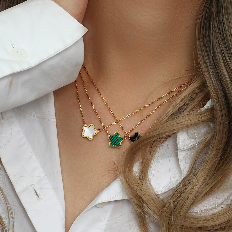 2022 új rozsdamentes acél kis aranyos akril héj zöld fekete fehér szerencsés virág fülbevaló medál nyaklánc ékszer készlet