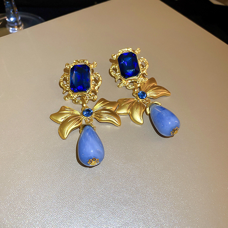 Középkori vintage strasszos geometrikus csípős vízcsepp fülbevaló francia kiváló minőségű Chokers nyaklánc és fülbevaló ékszer szett