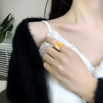 Μοντέρνο φαρδύ δαχτυλίδι από ανοξείδωτο ατσάλι για γυναίκες Γεωμετρικό δαχτυλίδι δαχτυλίδι με στρώσεις Κομψό κόσμημα