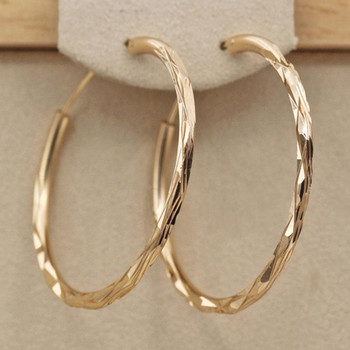 Huitan Classic Simple Hoop Earring for Women Gold Color Geometric Pattern Костюм Различни поводи Метални универсални женски бижута