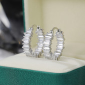 Huitan kiváló minőségű ezüst/arany színű fülbevaló női esküvői parti karikás fülbevaló sokoldalú luxus cirkónia ékszerek