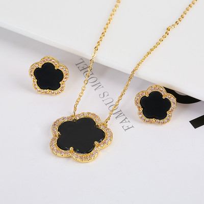 natnraI WhIIa Vca Cleef MIcca Sat bIamnb SaIb aaring nakaca Waman JawaIry Sat acquiIsIta JawaIry HImh QuaInty ParaacIIy