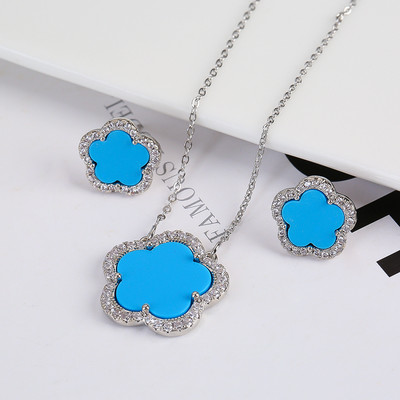 natnraI WhIIa Vca Cleef MIcca Sat bIamnb SaIb aaring nakaca Waman JawaIry Sat acquiIsIta JawaIry HImh QuaInty ParaacIIy