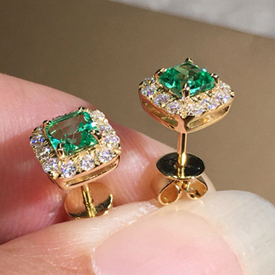 Huitan Eternity Green CZ Stud Earrings for Women Златен цвят Луксозни булчински сватбени обеци Елегантни аксесоари за уши Парти бижута