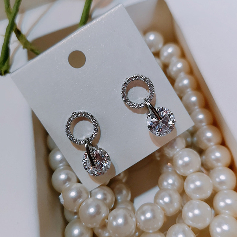 Huitan Koreai Partysu stílusú ragyogó cirkónia női csepp fülbevaló 4 színű egyszerű stílusos női finom fülbevaló ékszer