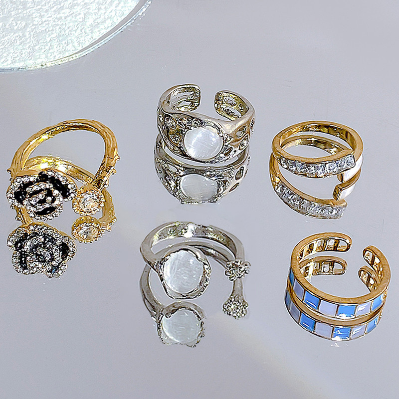17KM Y2K Oil Drip Rings Σετ Kpop Geometric Crystal Rings Δαχτυλίδια με γωνία καρδιάς Αξεσουάρ Moonstone Jewelry for Women Cute 2022