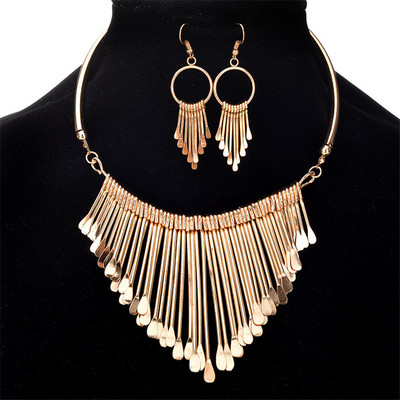 ADOLPH Bijuterii pentru femei Accesorii de lux Din aliaj de temperament Cristal Coadă de păun Set de bijuterii Colier și cercei 2021 Nou