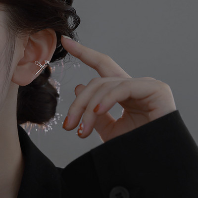 1 buc. Manșetă pentru urechi de șarpe de culoare argintie, cercei cu clemă pentru urechi, fără piercing, pentru femei, bărbați, cercei fals pentru cartilaj, manșetă, bijuterii de tendință, comerț cu ridicata