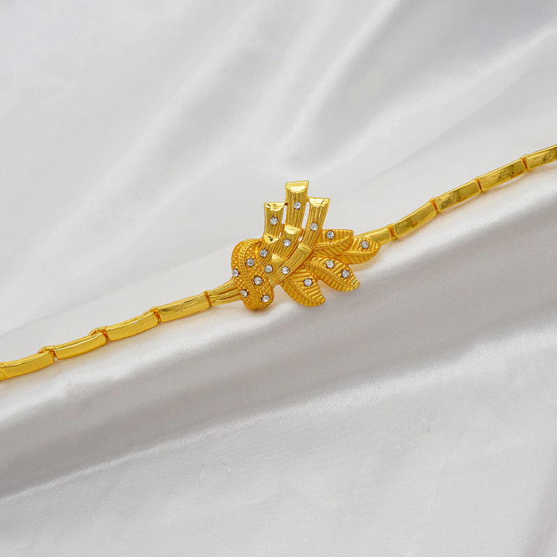 Seturi de bijuterii de culoare aurie pentru femei Colier Cercei Dubai African Indian Mireasa Accesorii flori Seturi de bijuterii Colier