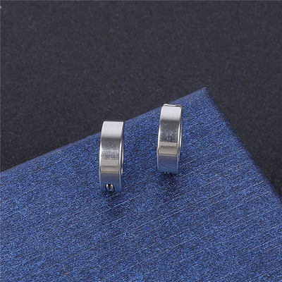 1 db egyszerű, piercingmentes fülbevaló, titán acél csíptetős hamis fülbevaló kerek fülcsipesz nőknek Férfi punk party divat szexi ékszerek