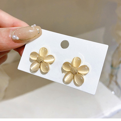 Εξαιρετική μόδα κρυστάλλινο σκουλαρίκι γάτα με καρφιά ασημί χρώμα Γυναικεία σκουλαρίκια μαργαρίτα γοτθικά αξεσουάρ Χαριτωμένο κορίτσι κοσμήματα για πάρτι γενεθλίων