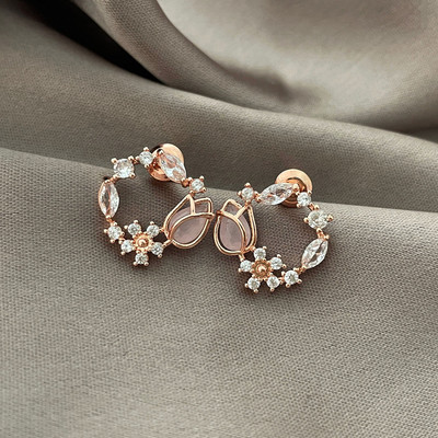 Εξαιρετική μόδα κρυστάλλινο σκουλαρίκι γάτα με καρφιά ασημί χρώμα Γυναικεία σκουλαρίκια μαργαρίτα γοτθικά αξεσουάρ Χαριτωμένο κορίτσι κοσμήματα για πάρτι γενεθλίων