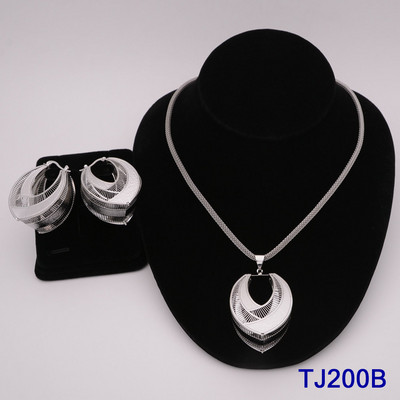 Mados Nigerijos moters vestuvės afrikietiškų karoliukų papuošalų rinkinys aukso spalvos mada Dubajaus aukso spalvos vestuvinė dovana