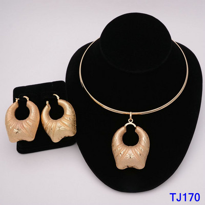 Mados Nigerijos moters vestuvės afrikietiškų karoliukų papuošalų rinkinys aukso spalvos mada Dubajaus aukso spalvos vestuvinė dovana