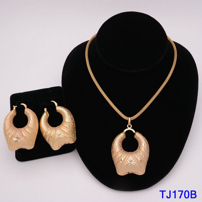 Mados Nigerijos moters vestuvės afrikietiškų karoliukų papuošalų rinkinys aukso spalvos mada Dubajaus aukso spalvos vestuvinė dovana