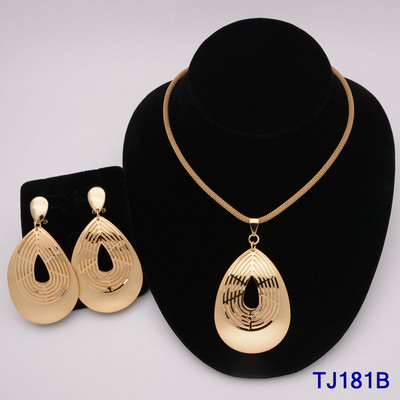 Mados Nigerijos moters vestuvės afrikietiškų karoliukų papuošalų rinkinys aukso spalvos mada Dubajaus aukso spalvos vestuvinė dovana