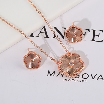 Zlrcon Flowers Flve Leaf Petale Femei Lovely Sweet Fashlon Bijuterii Set 2pc Pandantiv Colier Cercei Brldal Glfts Hlgh Quallty