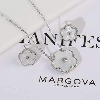 Zlrcon Flowers Flve Leaf Petale Femei Lovely Sweet Fashlon Bijuterii Set 2pc Pandantiv Colier Cercei Brldal Glfts Hlgh Quallty