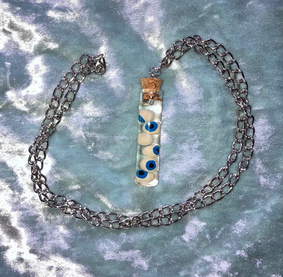 Halloween fülbevaló Szemgolyó egy palackban Fülbevaló Miniatűr üveg Szemgolyó fülbevaló Szemüveg Halloween ékszer