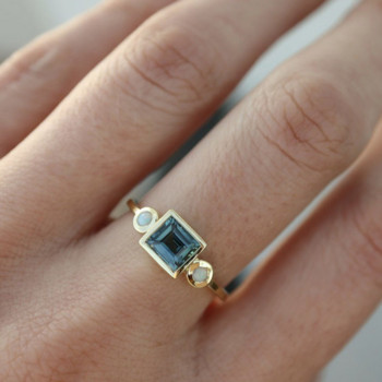 Εξαιρετικό μοντέρνο δαχτυλίδι σε χρυσό χρώμα για γυναίκες Πολυτελές ένθετο με μπλε πέτρες θάλασσας ζιργκόν Σετ βέρες γάμου Νυφικά κοσμήματα