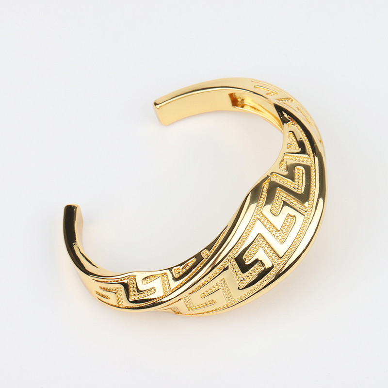 Moda femei Bijuterii Twist Design Choker Colier Cercei și brățară Inel de culoare aurie Nunți Bijuterii pentru Dubai African