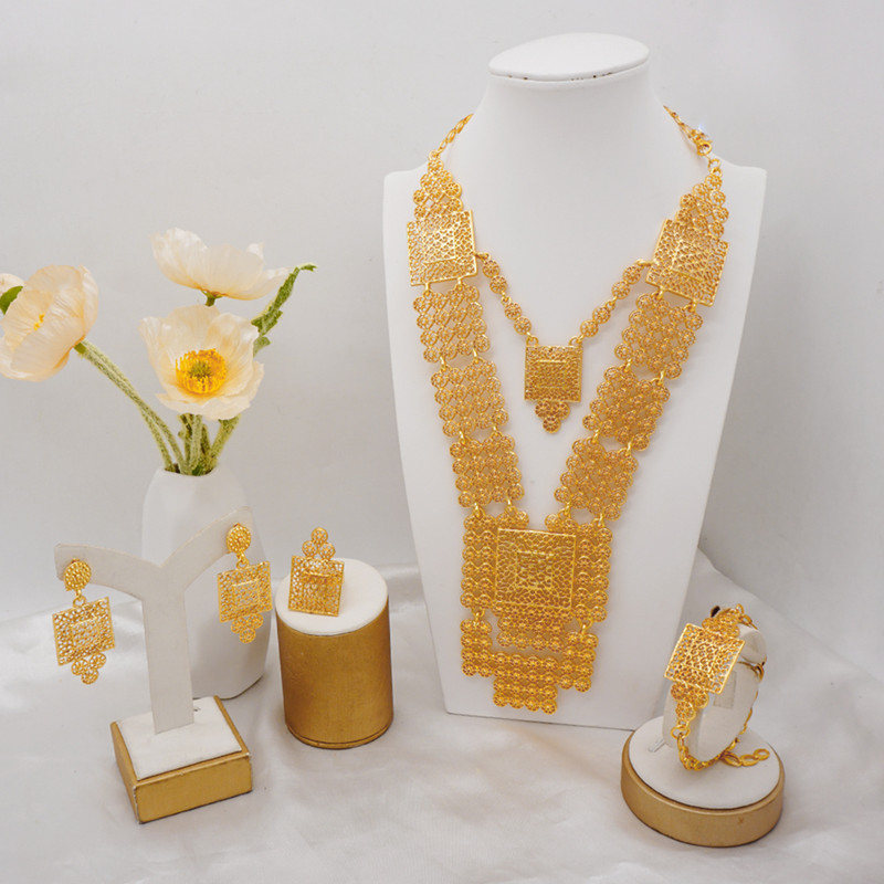 Indijas juvelierizstrādājumu komplekts Zelta krāsa Kāzu kāzu Etiopija Dubaija Nigērijas Āfrikas Kaklarota Auskari Rokassprādzes Gredzenu Juvelierizstrādājumu komplekts