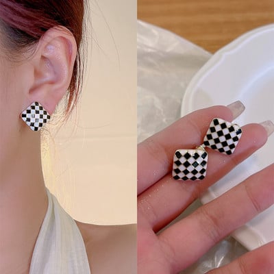 Novi nakit za žene 2022. Trendovska moda Visokokvalitetne štipaljke za uši Luksuzne i svestrane slatke naušnice Elegantne naušnice s kopčama