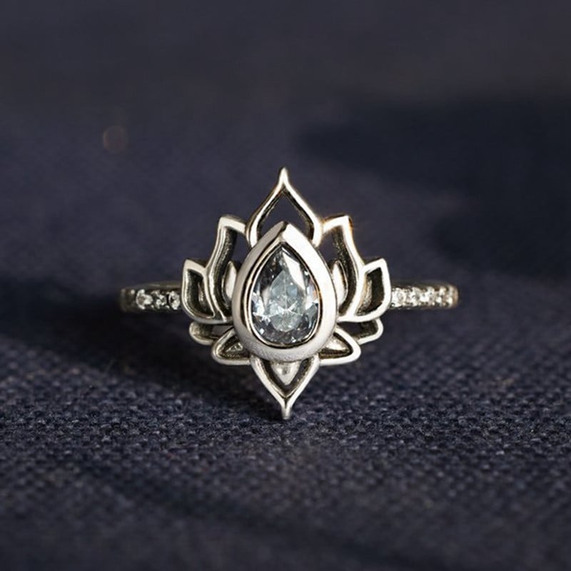 Inele de flori de picătură de apă din cristal de Boemia cu floare de lotus vintage pentru femei, inel deschis estetic și sexy, bijuterii de Ziua Îndrăgostiților Bague