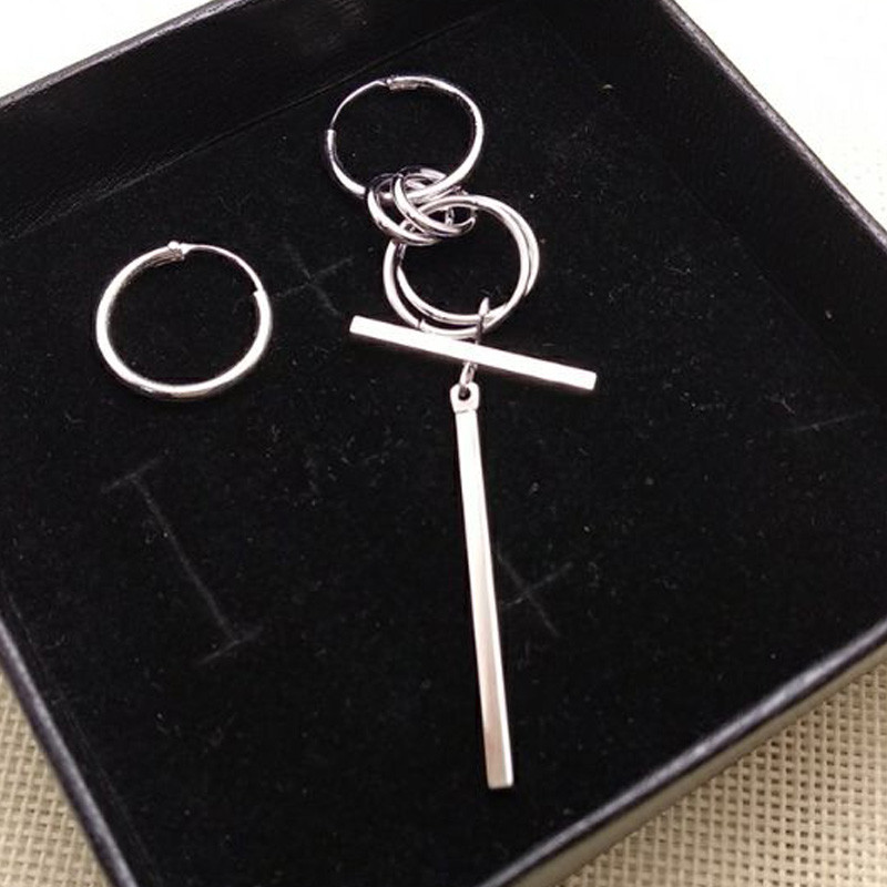 Modne kružne naušnice za muškarce Geometrijske korejske naušnice u punk stilu Bang Boys BTS-049 Kpop ljubitelji nakita Najbolji darovi 2021.