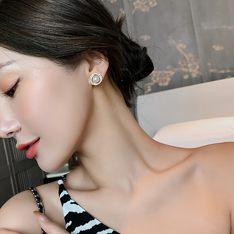 2020 új, szokatlan, geometrikus örvény alakú gyöngy Fülbevaló nőknek gyönyörű divatékszerek buli luxus kiegészítők Fülbevalók