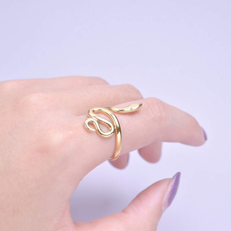 Serpent Snake Ring Rozsdamentes acél ékszerek Női Lányoknak Punk Kiegészítők Titán gyűrűk Animal Bague Femme esküvői parti ajándék