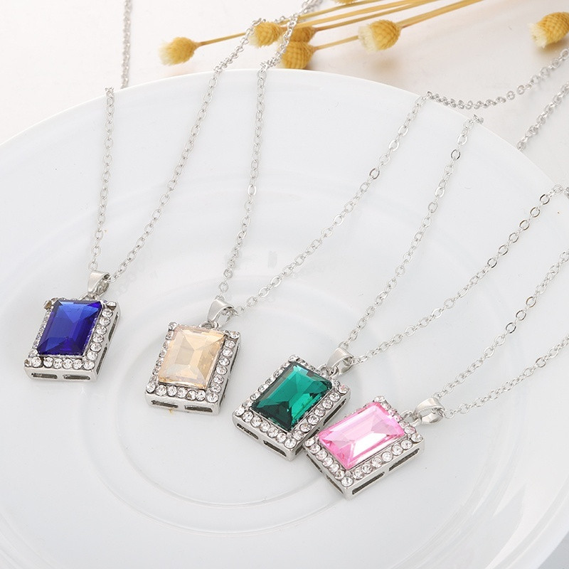 ZOSHI Esküvői Ékszerek Kristály Menyasszonyi Ajándékok Négyzet alakú Nyaklánc Fülbevaló Gyűrű készlet 3db Ékszerkészletek Menyasszonyi Női Ékszerkészletek