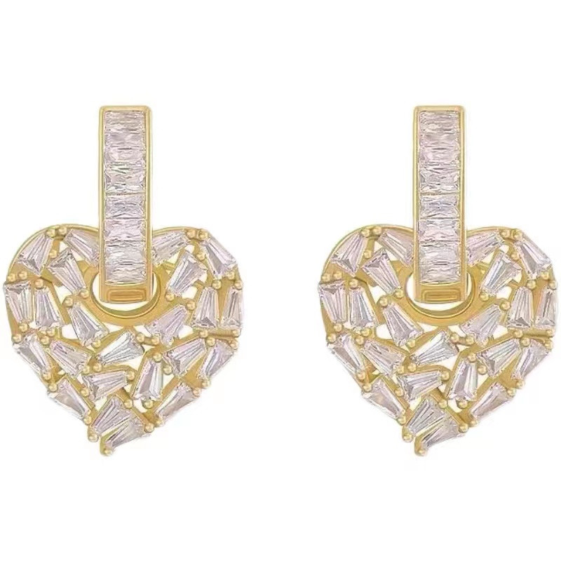 2022 Metodă de purtare multiplă Cercei cu pandantiv cu inimă de piersică cu incrustație de zircon de lux Bijuterii coreene pentru femei Accesorii de modă de petrecere