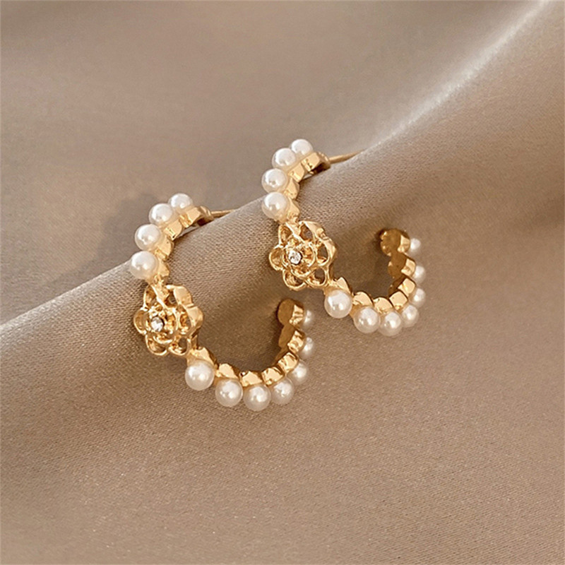 Koreai virágutánzat gyöngy utánzat karika fülbevaló nőknek világos luxus arany színű Statement fülbevaló parti ékszer Ajándékok
