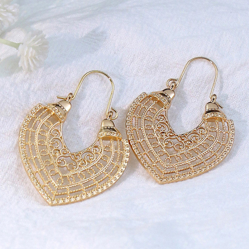 Vintage etničke breskve, cvijet, list, viseće naušnice za žene, zlatne boje, šuplje izrezbarene Huggies indijske naušnice Jhumka nakit