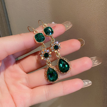 2022 Нова мода Зелен скъпоценен камък Дълги перлени обеци с пискюли Капки за жени Ретро бижута Парти Сватба Модерни висящи обеци