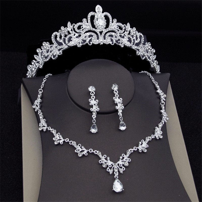 Seturi de bijuterii de mireasă de cristal de modă pentru femei Tiare Cercei Colier Coroana Rochie de mireasă Set de bijuterii de mireasă Accesorii