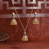 Set de bijuterii de nuntă indiană de epocă pentru femei Colier și cercei cu clopote sculptate de culoare aurie Cadouri