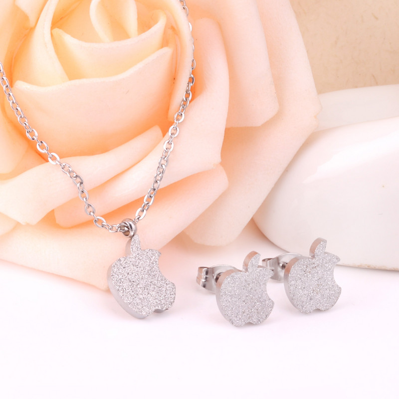LUXUSTEEL Set de colier de mireasă de culoare aurie Colier cu pandantiv în formă de măr Cercei drăguți Brinco Party Set de bijuterii pentru copii din oțel inoxidabil