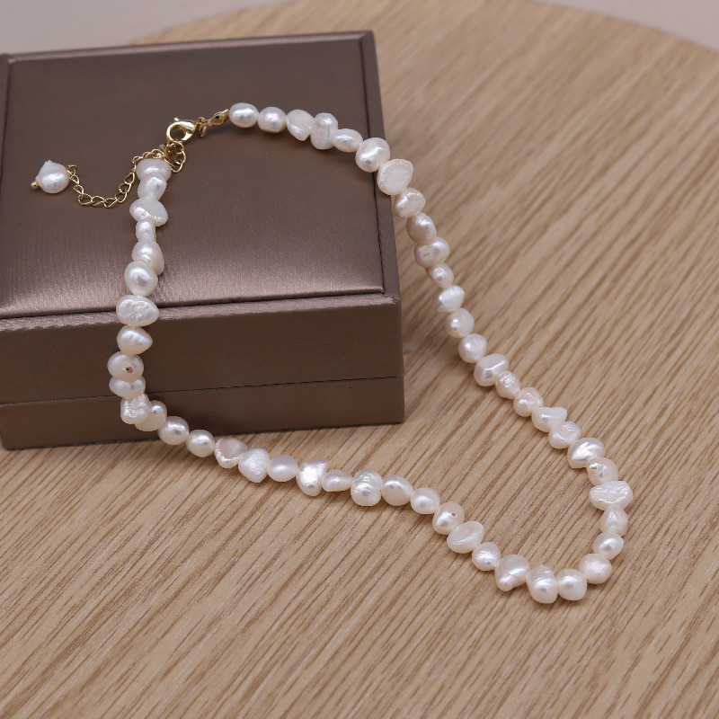 Korea Hot Selling divatékszerek Természetes, szabálytalan édesvízi gyöngy karkötő nyaklánc női parti kiegészítőkkel