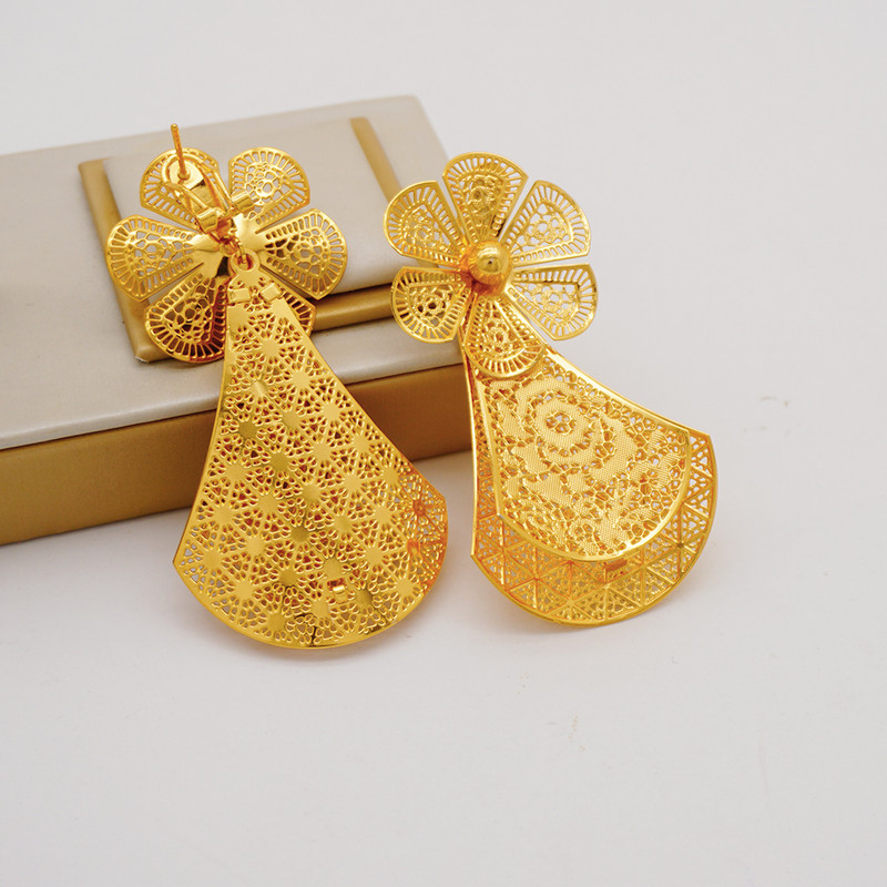 Könnyű, finom dubaji ékszerkészletek női nagy virágos medál indiai nyaklánc és fülbevaló marokkói házassági évfordulós ajándékok