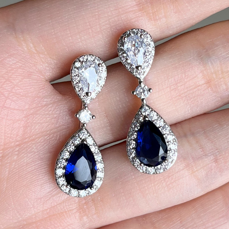 Huitan Fashion Cercei de lux albastru/alb peră CZ Picătură Nou logodnă Accesorii pentru urechi de nuntă pentru femei Cadou de aniversare de lux