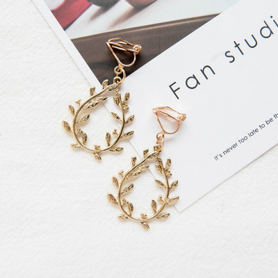 Több stílusú kollekció Ékszer Koreai Kreatív Személyiség Geometrikus Levelek Kapcsos Fülbevaló Divat Lány Női Kiegészítők