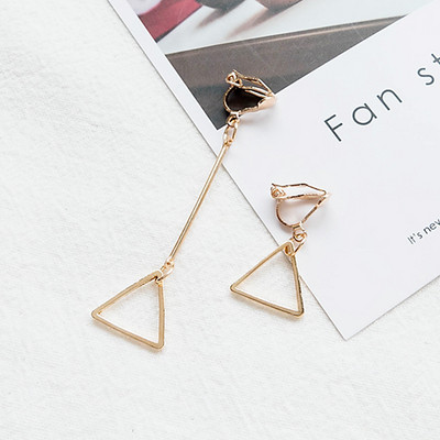 Több stílusú kollekció Ékszer Koreai Kreatív Személyiség Geometrikus Levelek Kapcsos Fülbevaló Divat Lány Női Kiegészítők