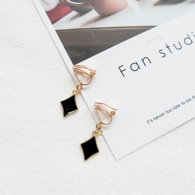 Több stílusú kollekció Ékszer Koreai Kreatív Személyiség Geometrikus Levelek Kapcsos Fülbevaló Divat Lány Női Kiegészítők